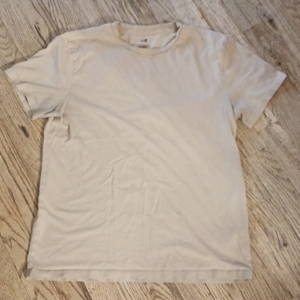 H & M Beige Men's Tee. Medium regular fit. solid pre owned